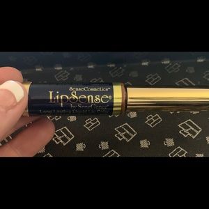 SeneGence Makeup - Plum Pretty LipSense SeneGence Makeup - Plum Pretty LipSense